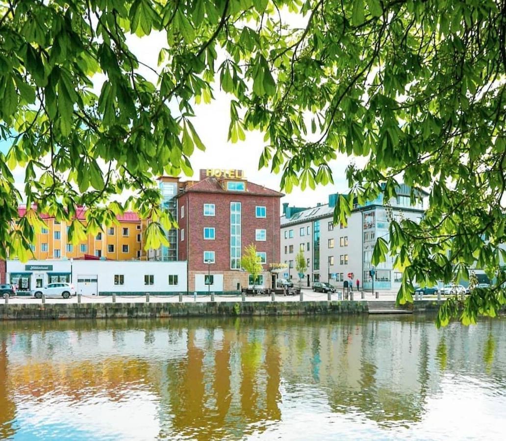 Strand Hotell Венерсборґ Екстер'єр фото