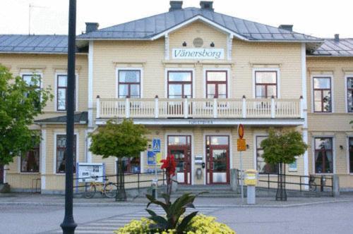 Strand Hotell Венерсборґ Екстер'єр фото